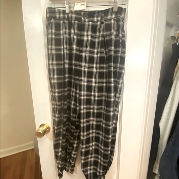 Plaid Pants for women - Picture 2 of 5